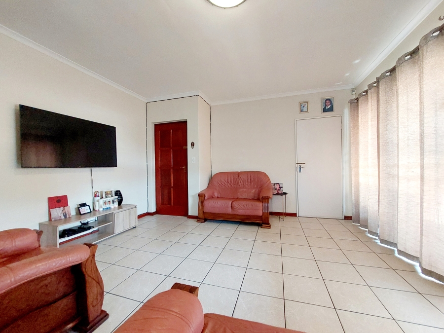 3 Bedroom Property for Sale in Protea Heights Western Cape